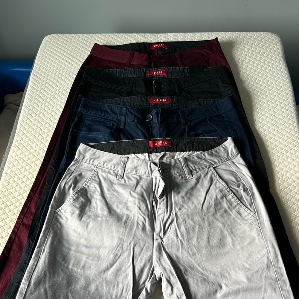 Men’s guess pants. Slightly used.  Size 32/32. Four different colours